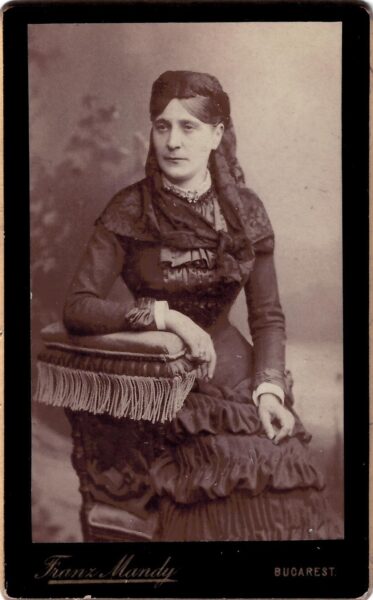 Portret de femeie, CDV Franz Mandy