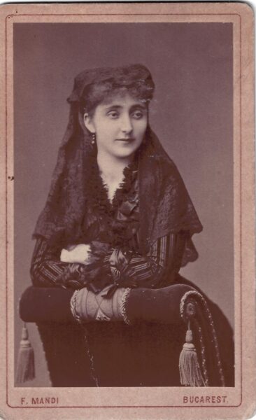 Portret de atelier București, sfârșit de secol XIX