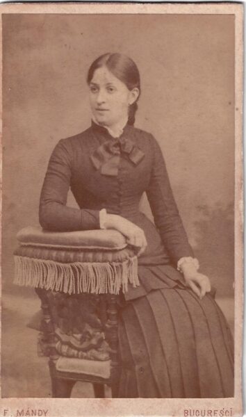 Portret de atelier București, sfârșit de secol XIX